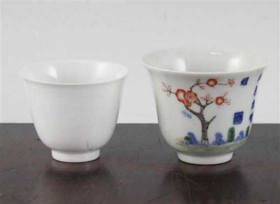 A Chinese wucai cup and another Chinese cup